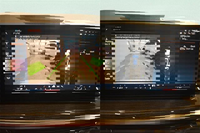 New 2026 BMW X5 xDrive50e image 11