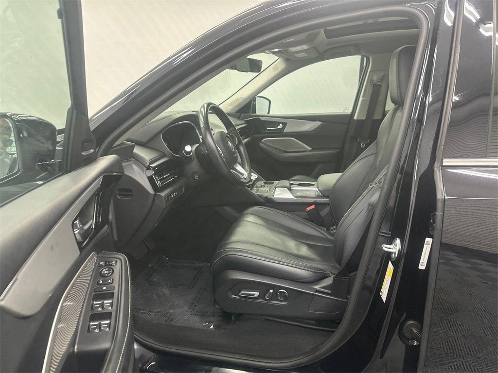 Used 2023 Acura MDX Technology image 9