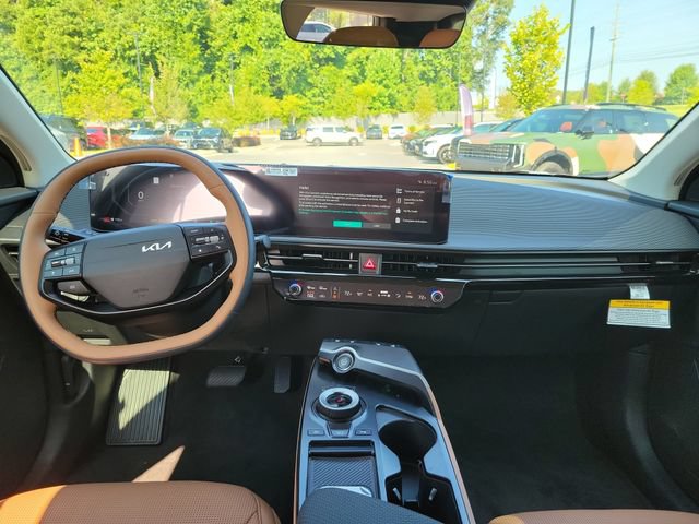 New 2026 Kia EV6 Wind RWD image 8