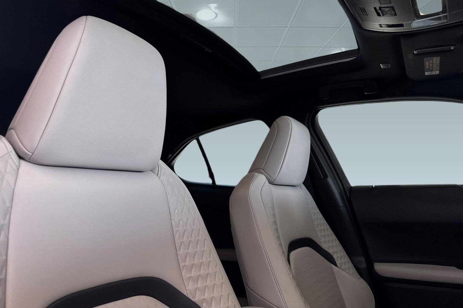 Used 2020 Lexus UX 200 w/ Accessory Package 2 FWD image 24