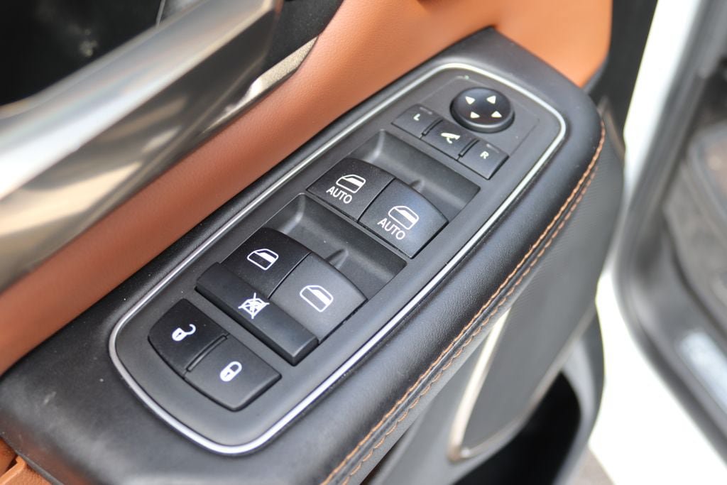 Used 2021 RAM 1500 Longhorn AWD/4WD image 27