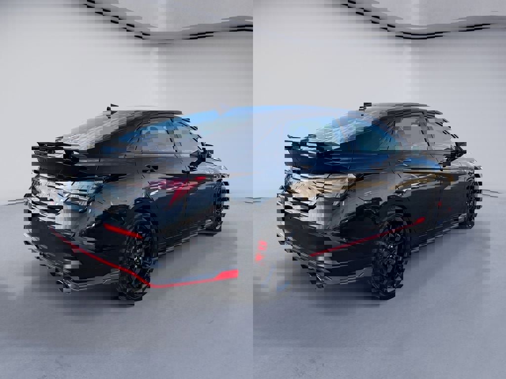 Used 2025 Hyundai Elantra N image 5