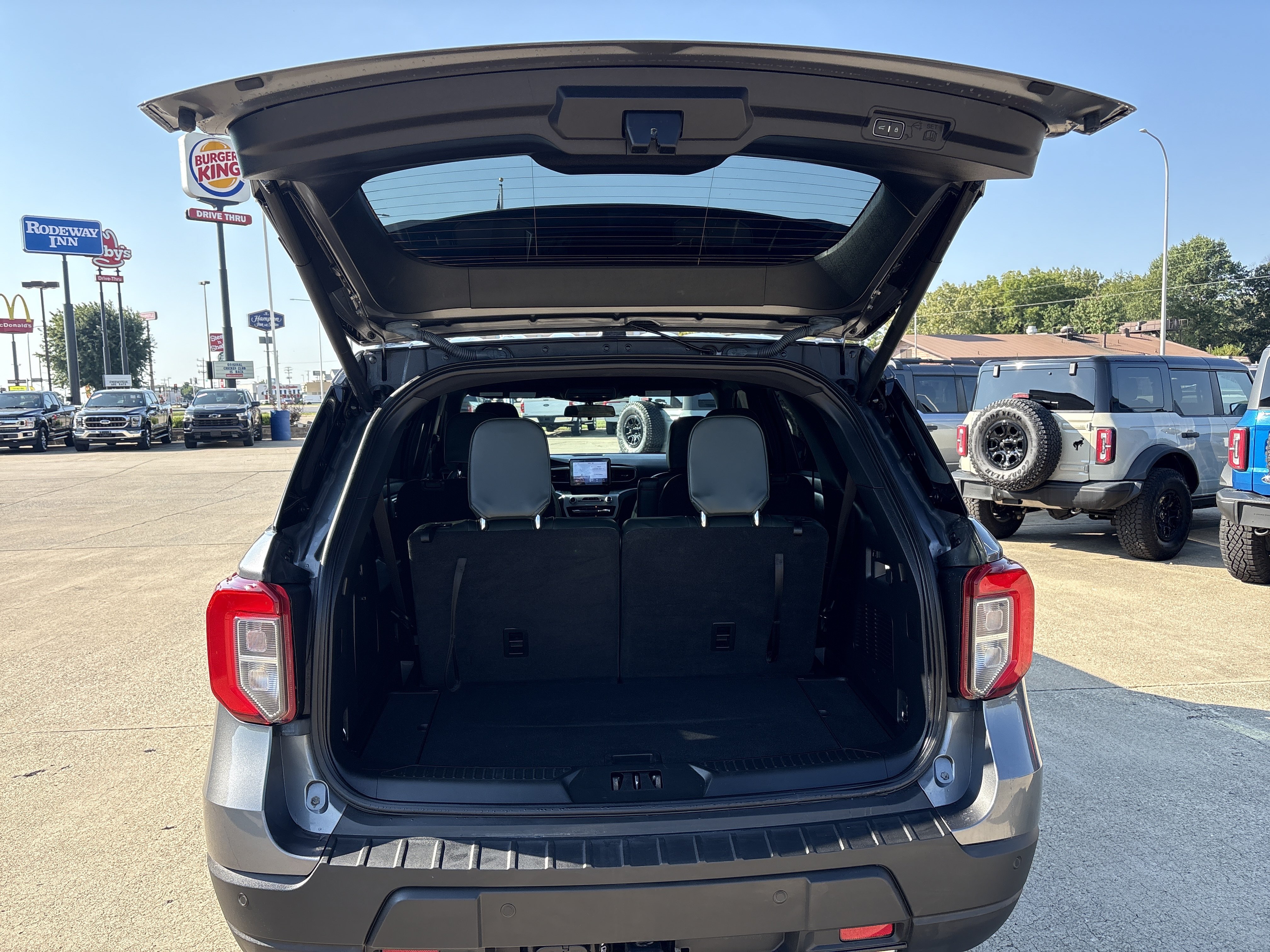 Used 2022 Ford Explorer Timberline AWD/4WD image 6