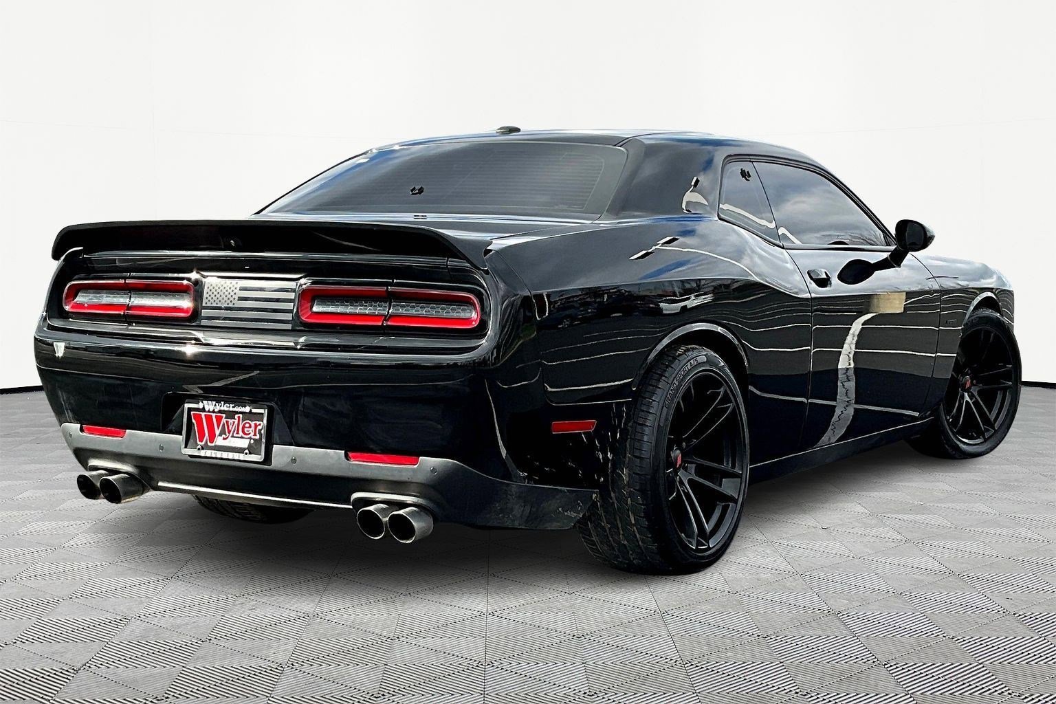 Used 2020 Dodge Challenger R/T image 7