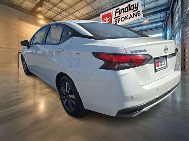 Used 2024 Nissan Versa SV FWD image 5