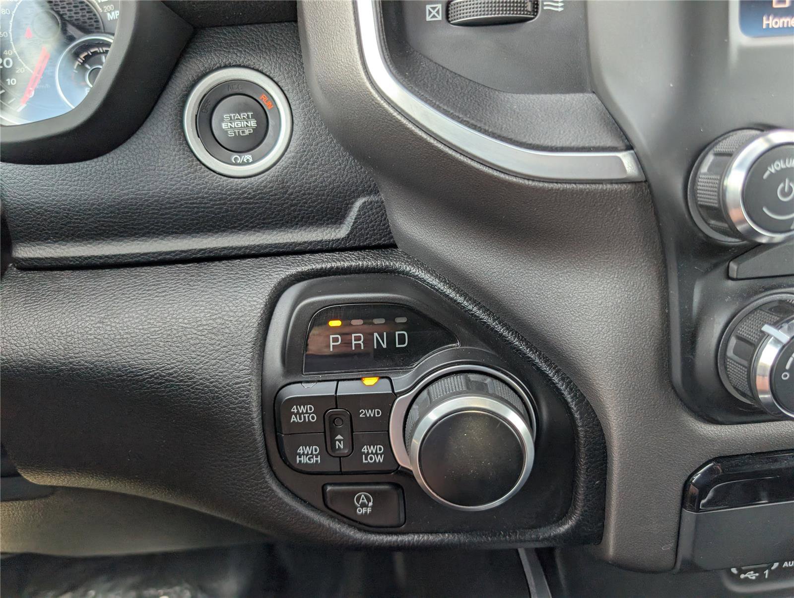 Used 2022 RAM 1500 Big Horn AWD/4WD image 25