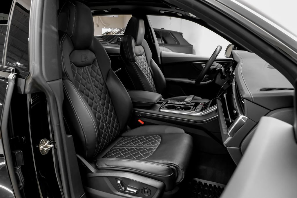Used 2024 Audi SQ8 Premium Plus w/ Executive Package AWD/4WD image 34