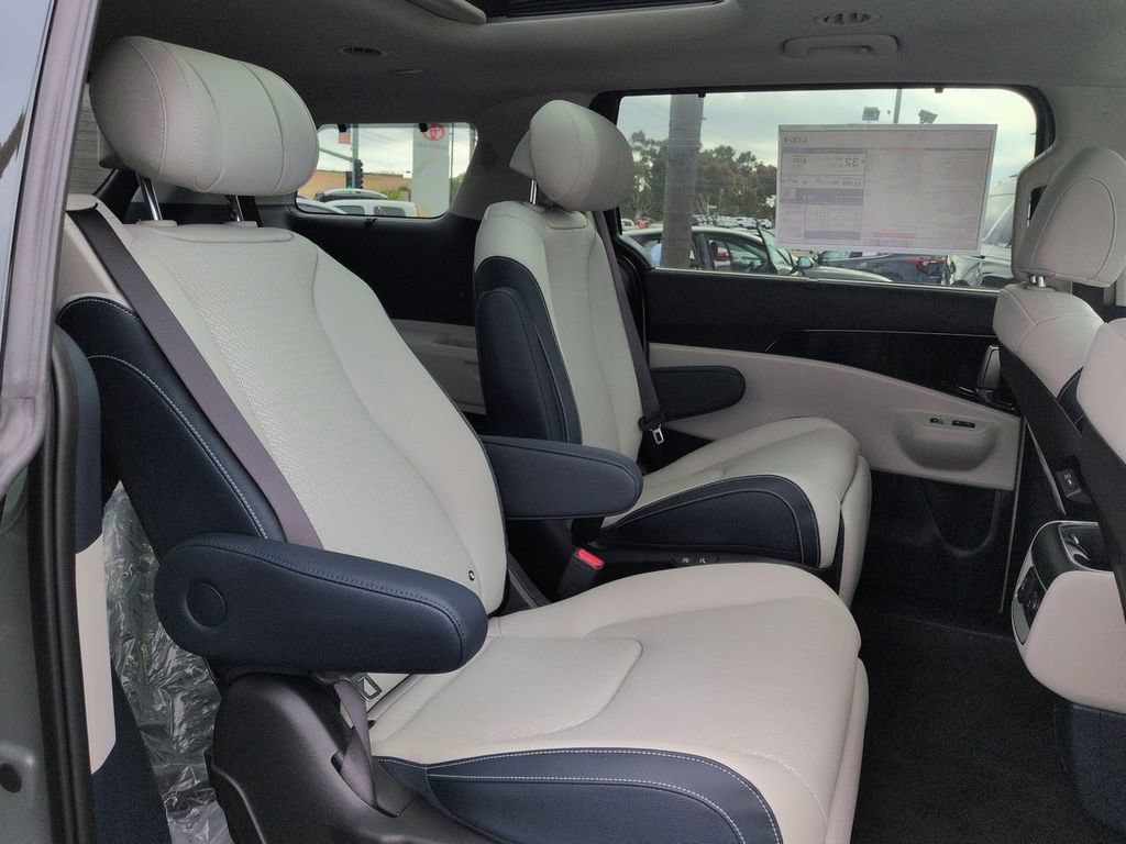 New 2026 Kia Carnival SX Prestige FWD image 28