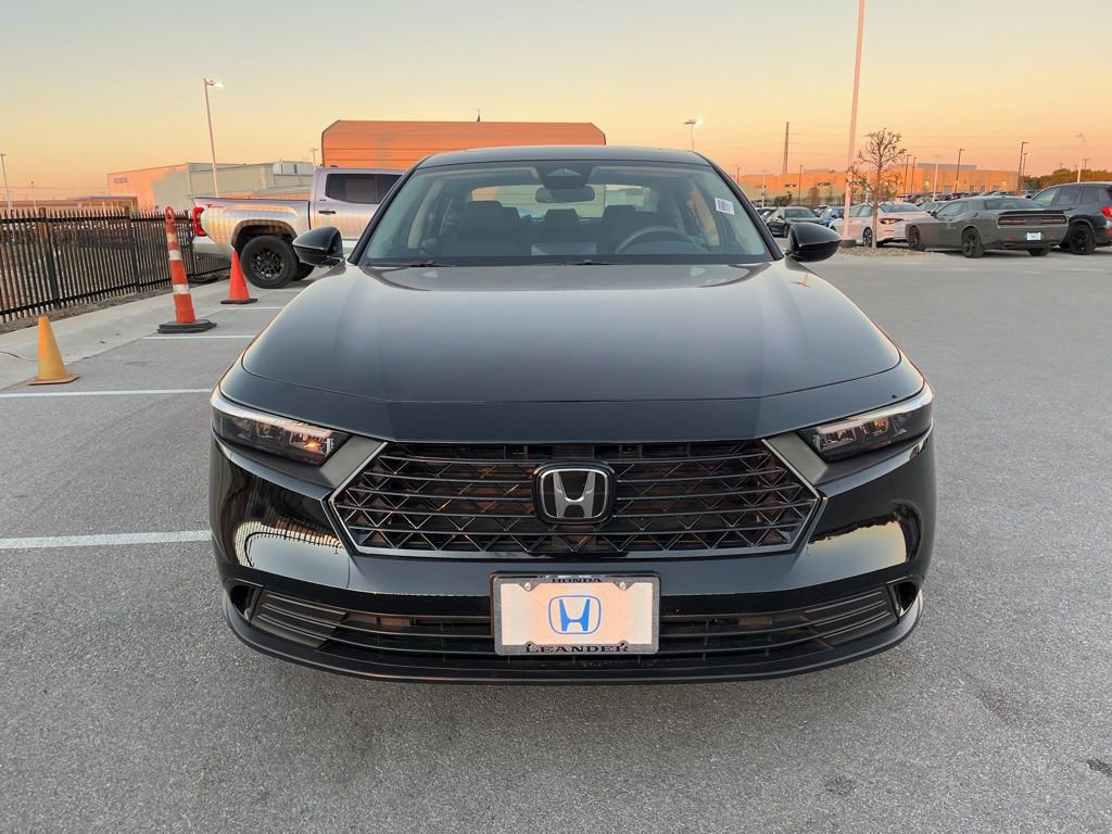 Used 2025 Honda Accord SE image 2