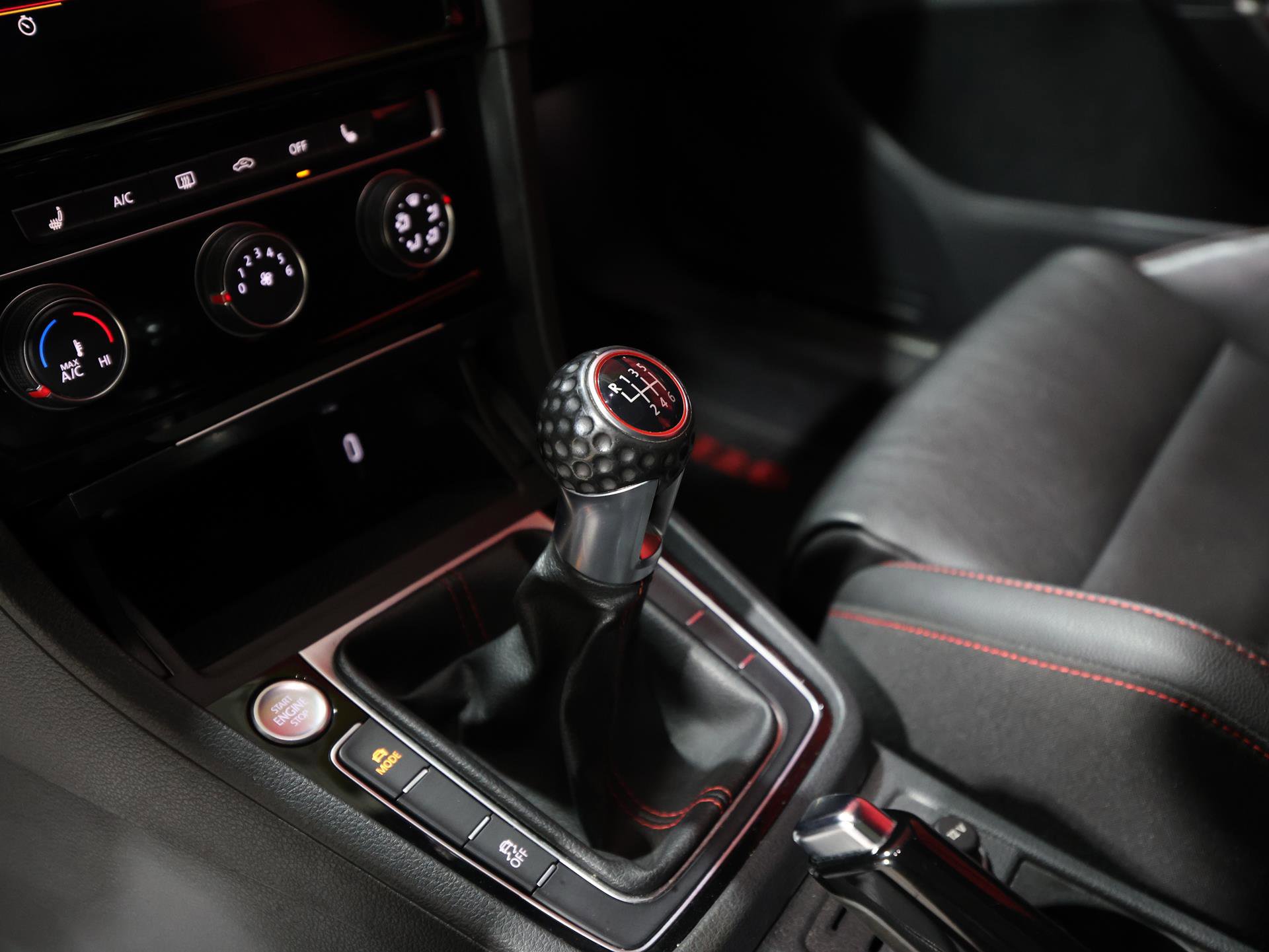 Used 2021 Volkswagen GTI Autobahn image 21