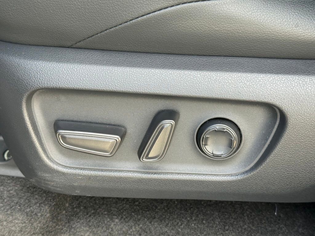 Certified 2025 Toyota 4Runner Limited image 21