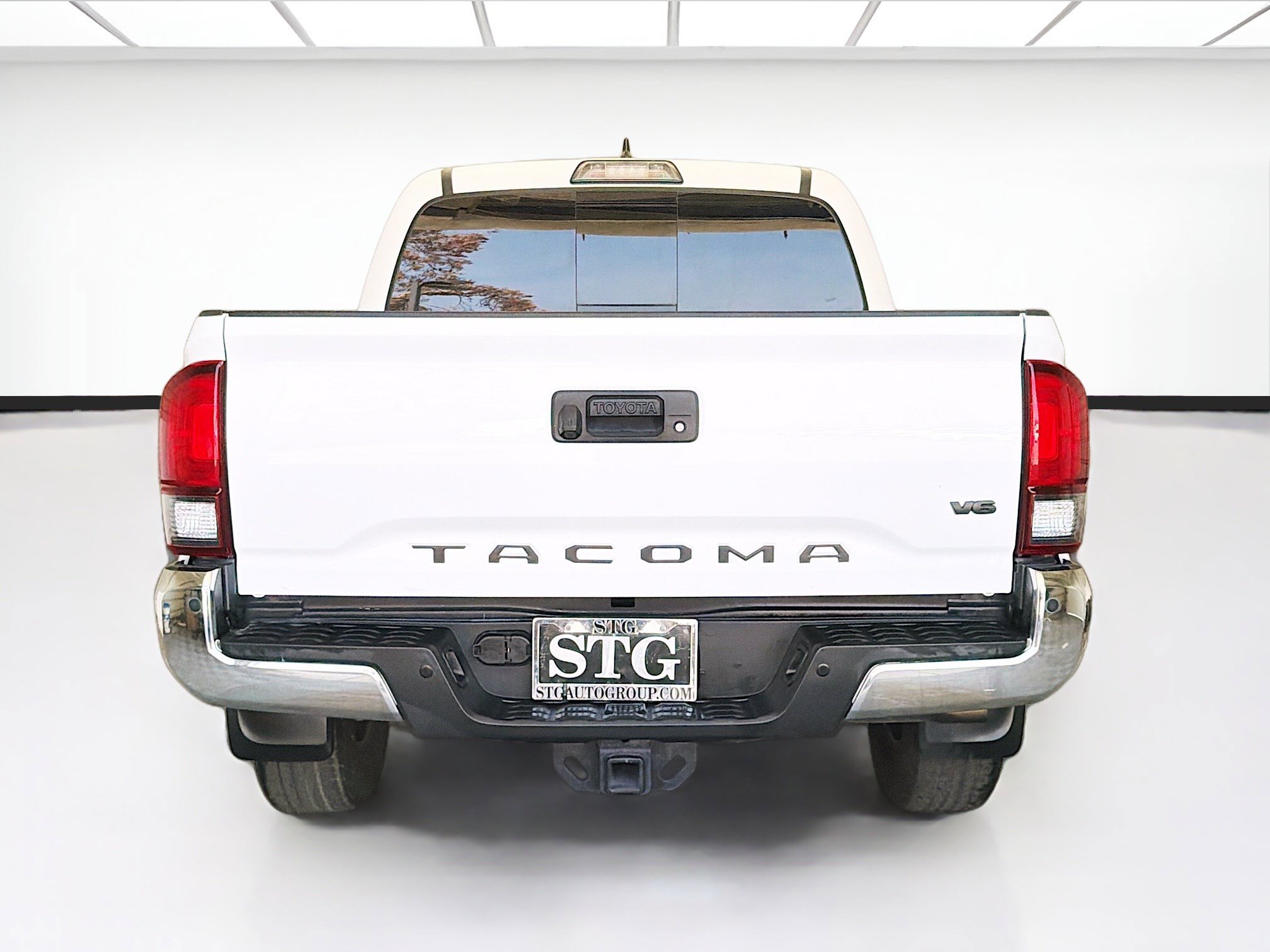 Used 2018 Toyota Tacoma SR5 image 5
