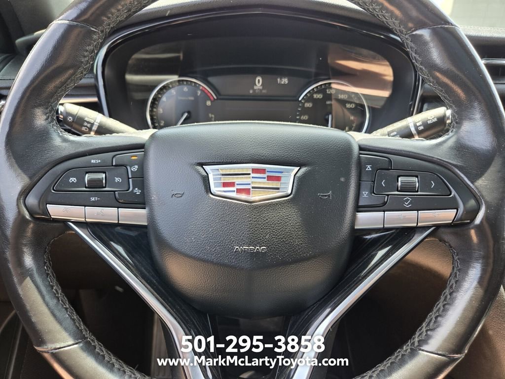 Used 2022 Cadillac XT6 Premium Luxury FWD image 23