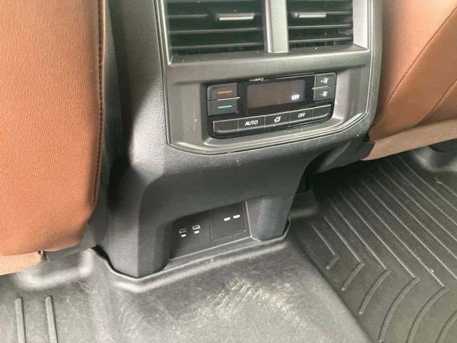 Used 2023 Volkswagen Atlas SE AWD/4WD image 24