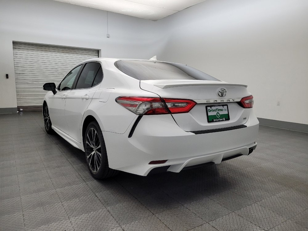 Used 2019 Toyota Camry SE image 5