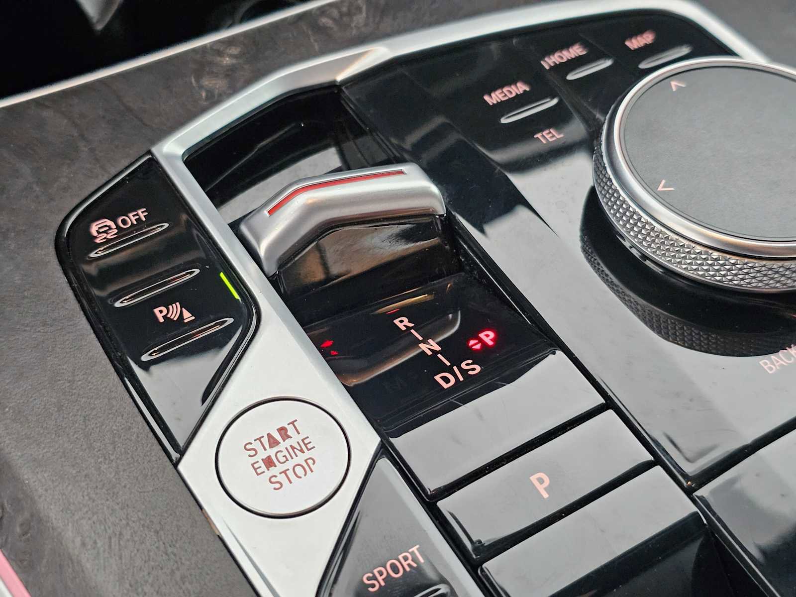 Used 2024 BMW X5 xDrive40i w/ Premium Package image 30