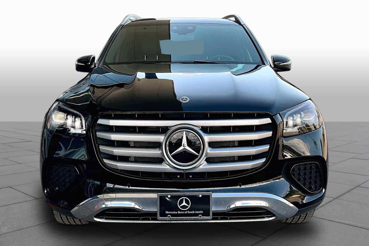 Used 2024 Mercedes-Benz GLS 450 4MATIC image 4