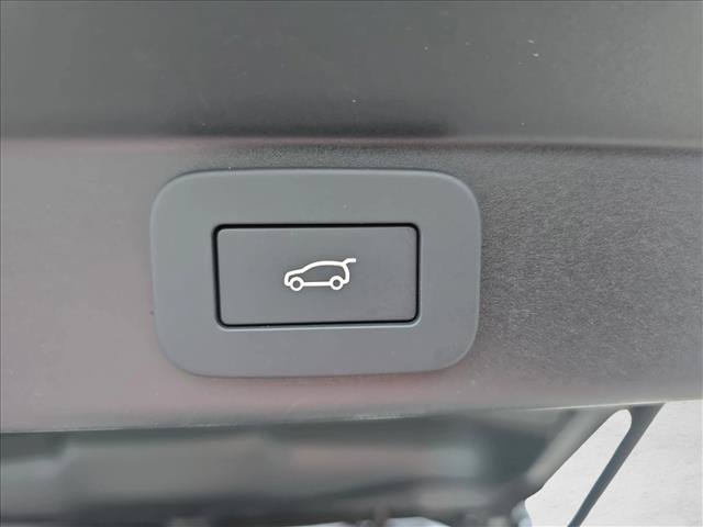 New 2026 Land Rover Range Rover Sport Dynamic SE AWD/4WD image 13