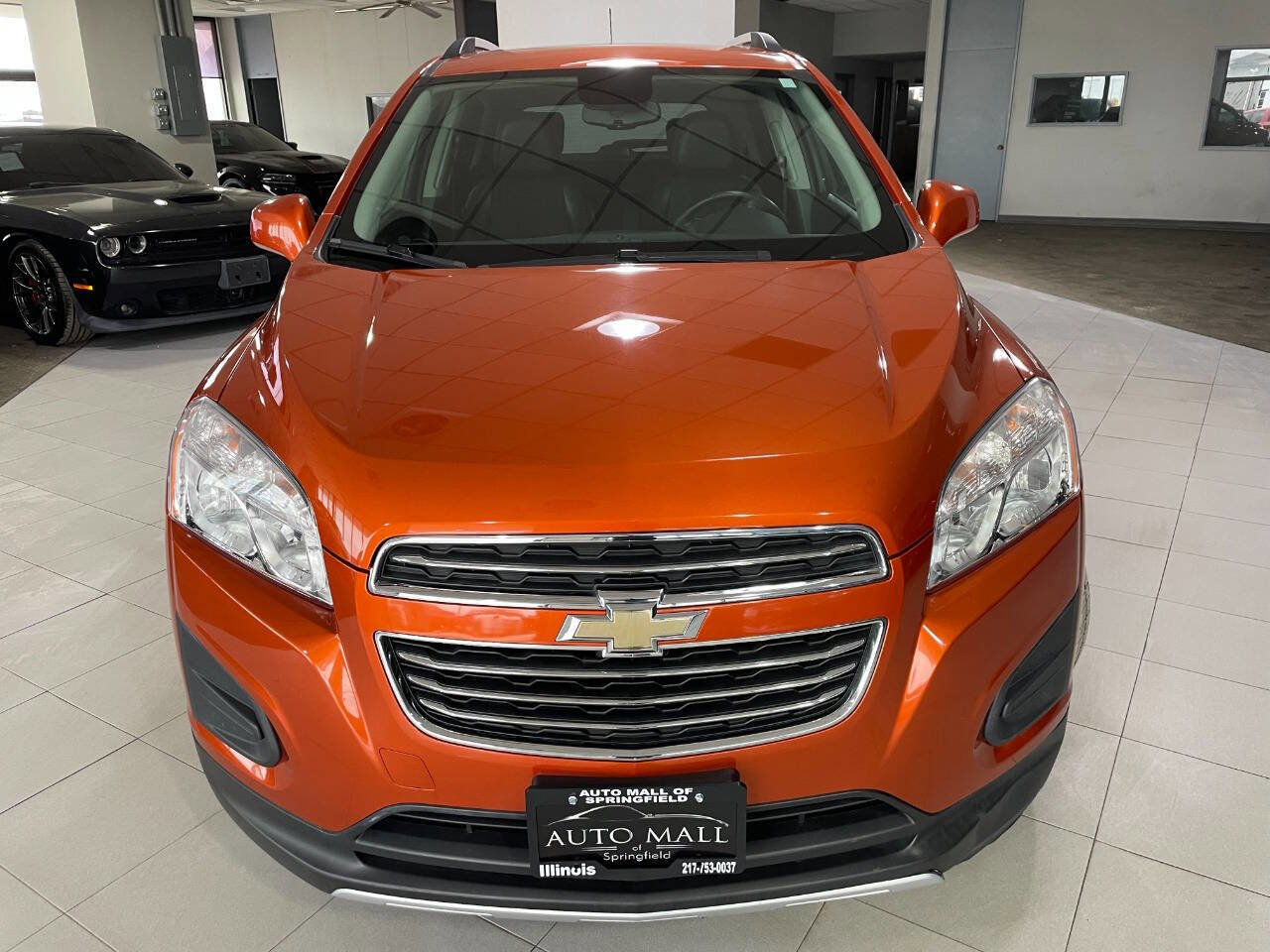 Used 2016 Chevrolet Trax LT w/ LT Sun and Sound Package image 2