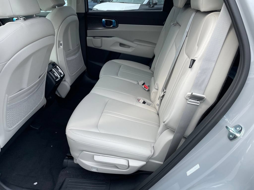 New 2026 Kia Sorento S FWD image 13