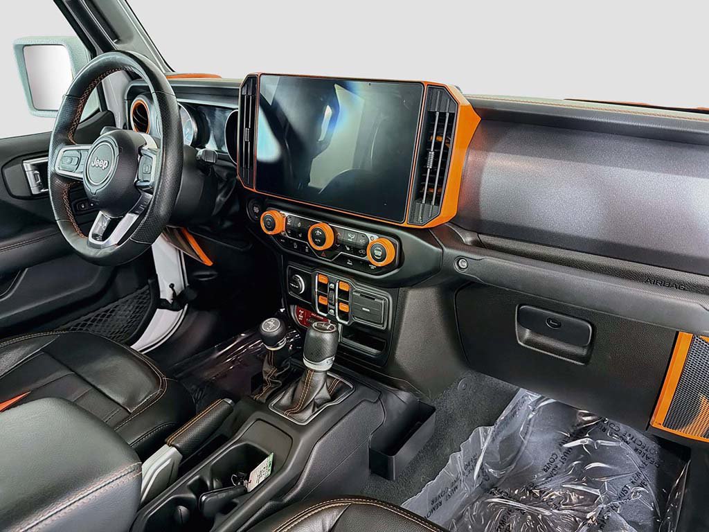 Used 2022 Jeep Gladiator Mojave w/ Cold Weather Group AWD/4WD image 24