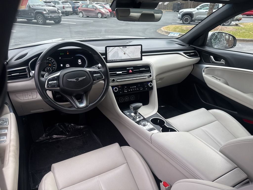 Used 2024 Genesis G70 2.5T image 2