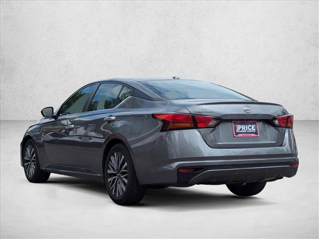 Used 2024 Nissan Altima 2.5 SV FWD image 7