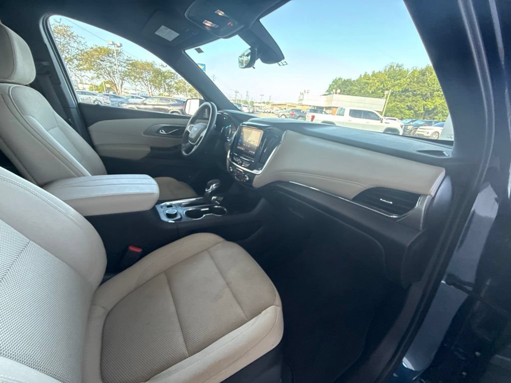 Used 2023 Chevrolet Traverse LT FWD image 26