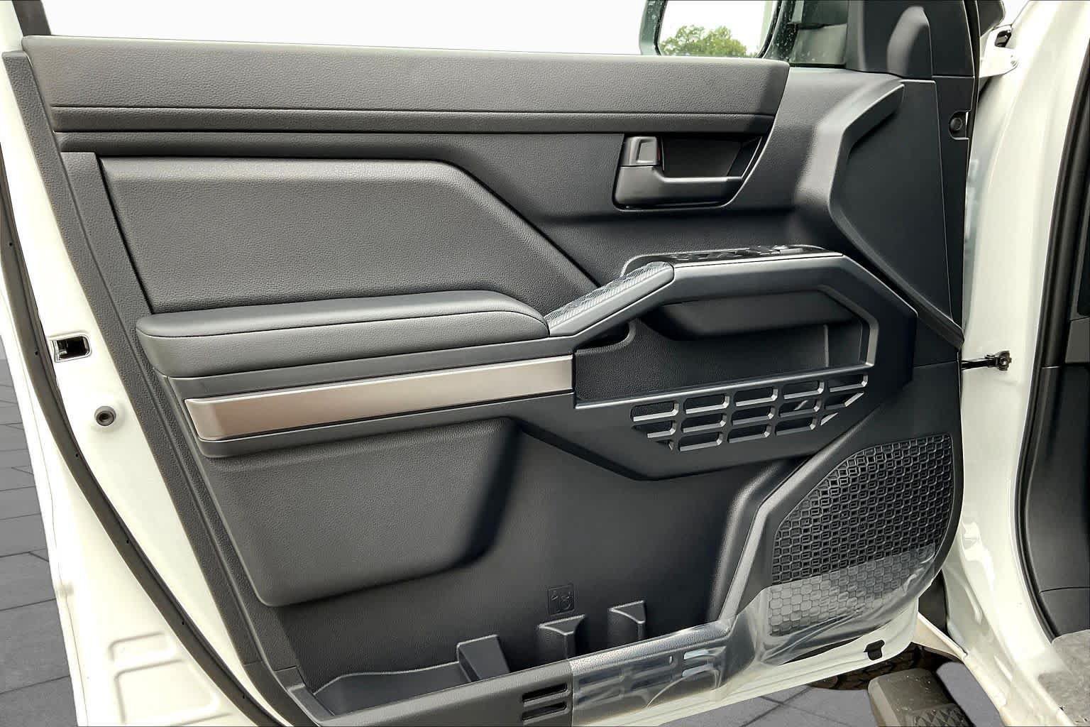 New 2026 Toyota 4Runner SR5 AWD/4WD image 10