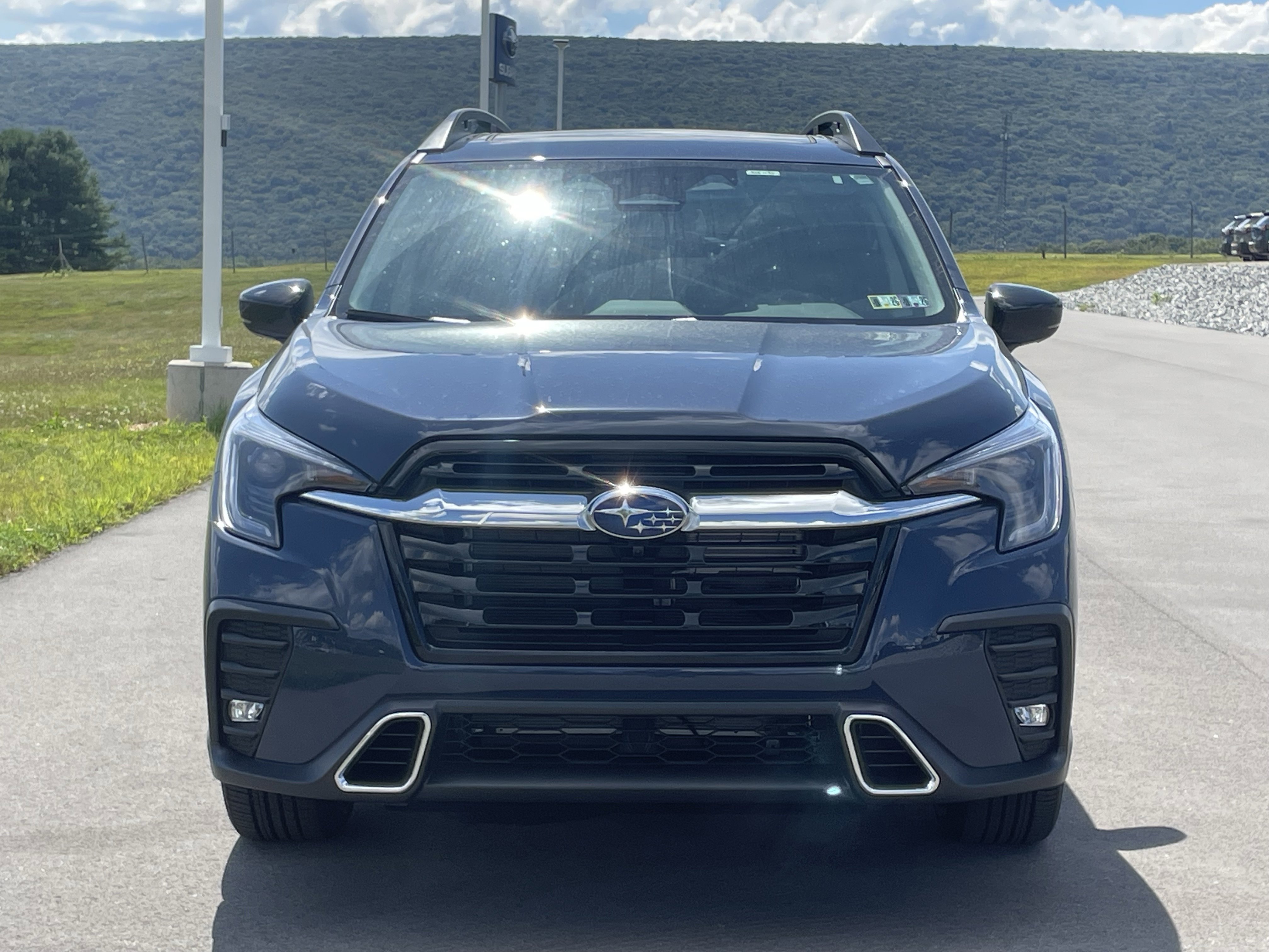 New 2025 Subaru Ascent Touring image 9