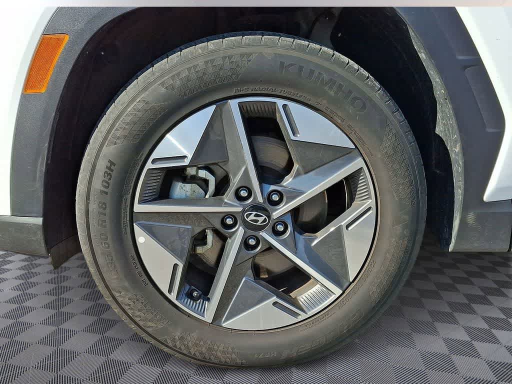 Used 2025 Hyundai Tucson SEL FWD image 8