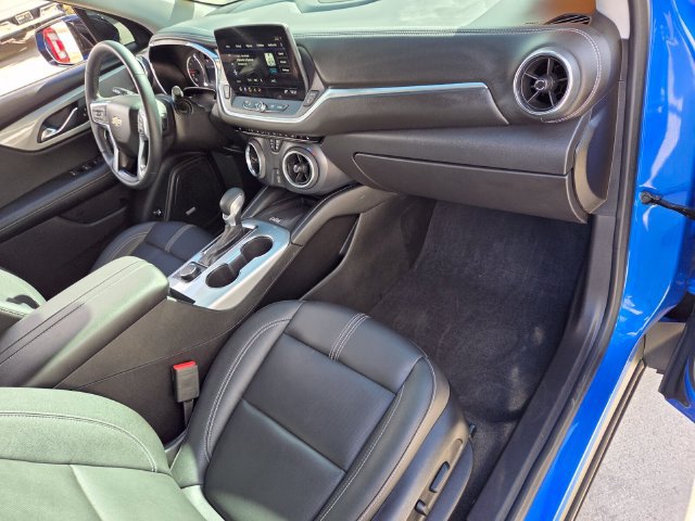 Certified 2025 Chevrolet Blazer LT w/ Sound & Technology Package FWD image 16