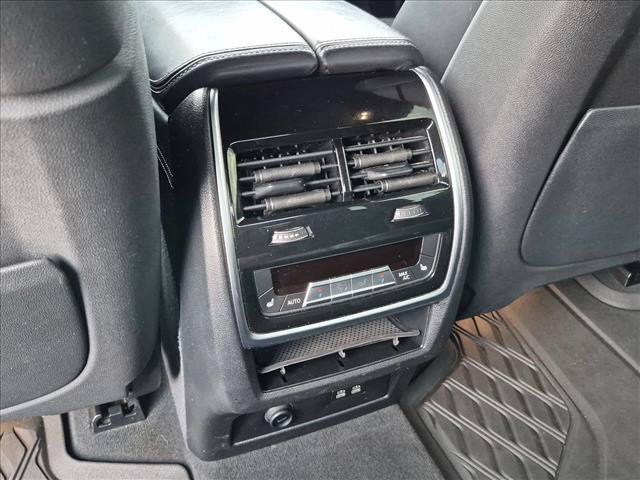 Used 2019 BMW X7 xDrive40i w/ Premium Package AWD/4WD image 17