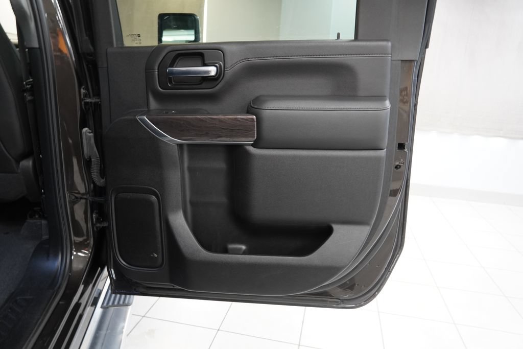 Used 2020 Chevrolet Silverado 2500 LTZ AWD/4WD image 21