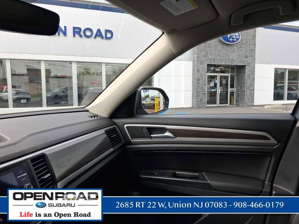Used 2020 Volkswagen Atlas SE w/ Panoramic Sunroof Package AWD/4WD image 23