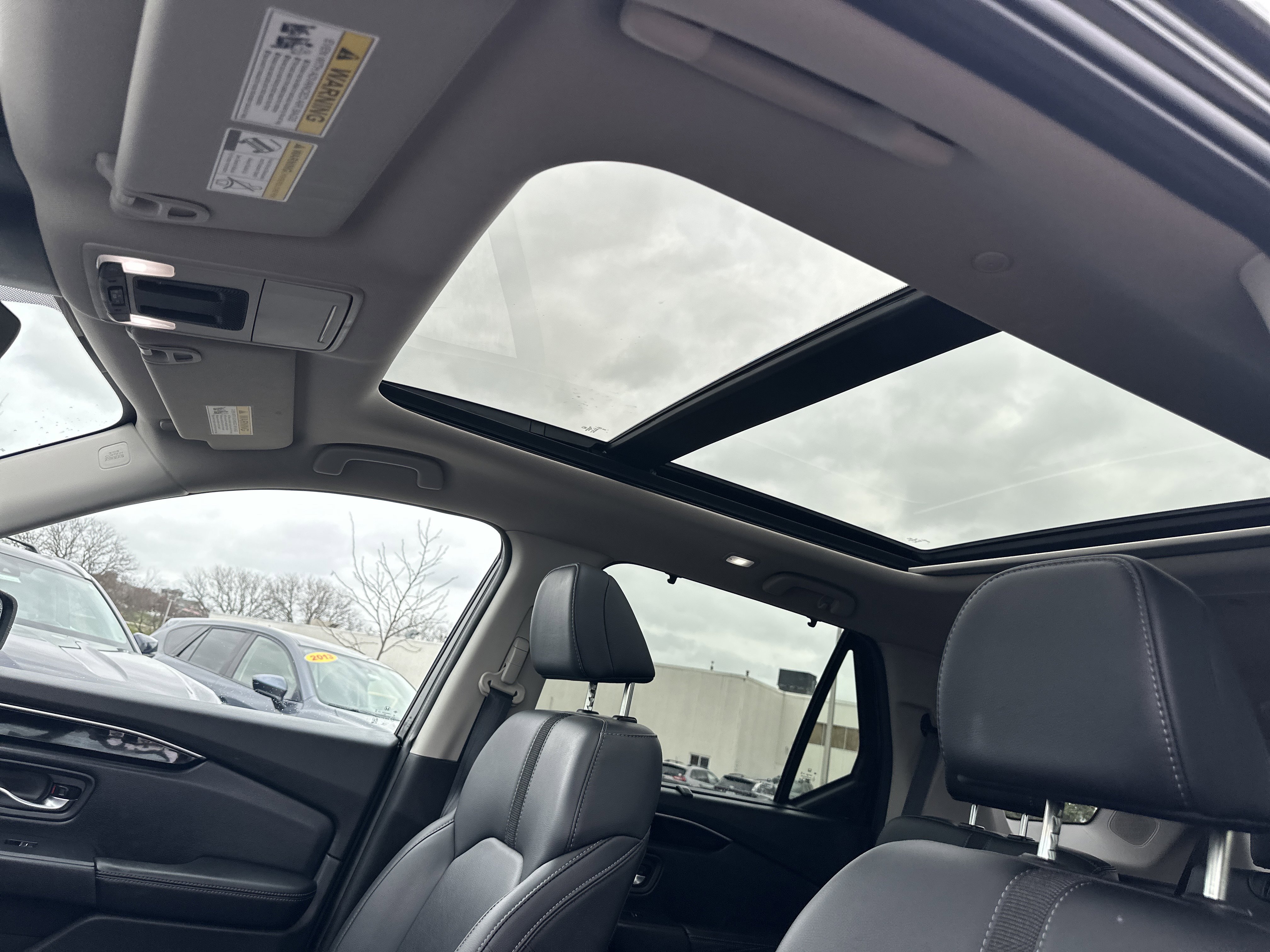 Certified 2023 Honda Pilot Touring image 15