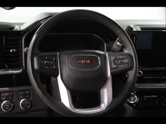 Used 2025 GMC Sierra 1500 SLT image 8