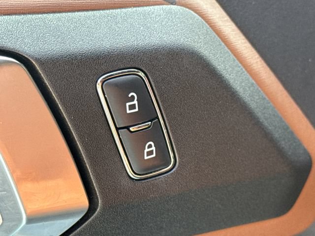 Certified 2024 Ford Bronco Heritage Edition AWD/4WD image 17