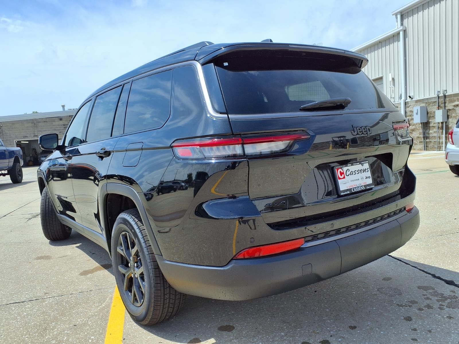 New 2026 Jeep Grand Cherokee L 4WD image 25