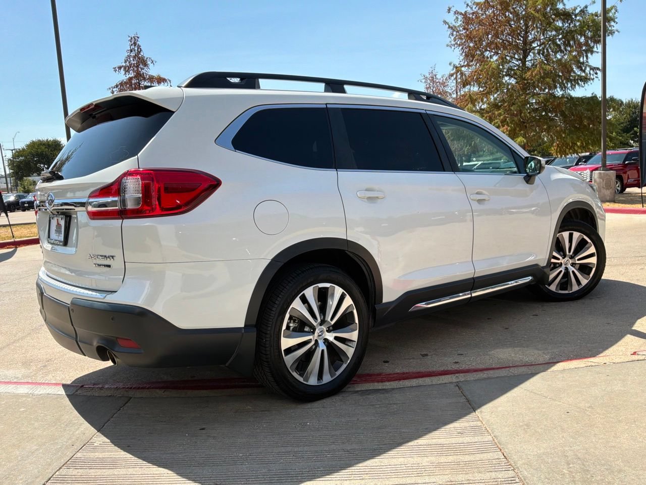 Used 2021 Subaru Ascent Limited w/ Technology Package AWD/4WD image 6