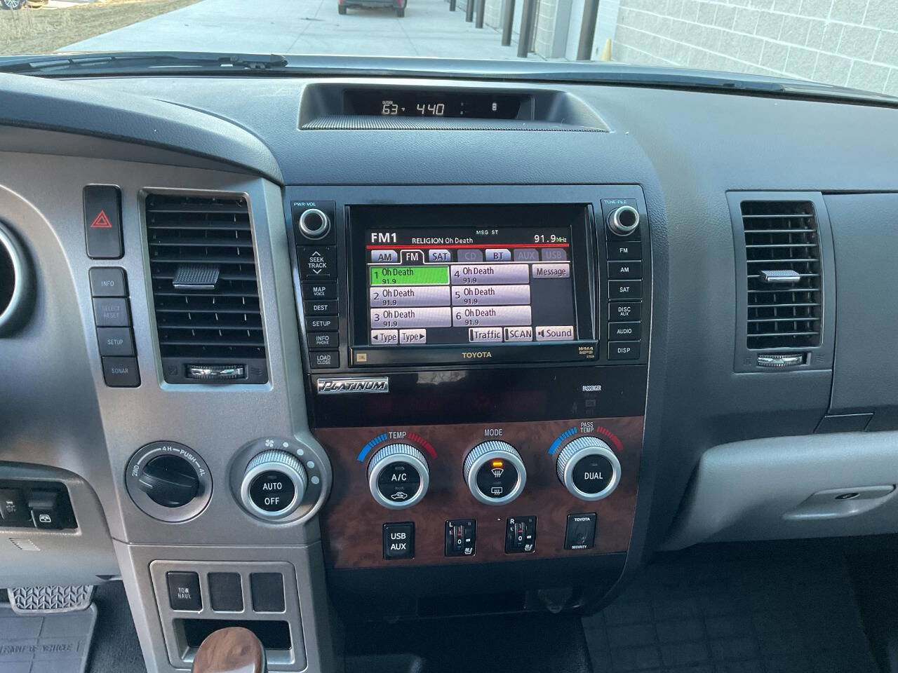 Used 2013 Toyota Tundra Platinum image 20
