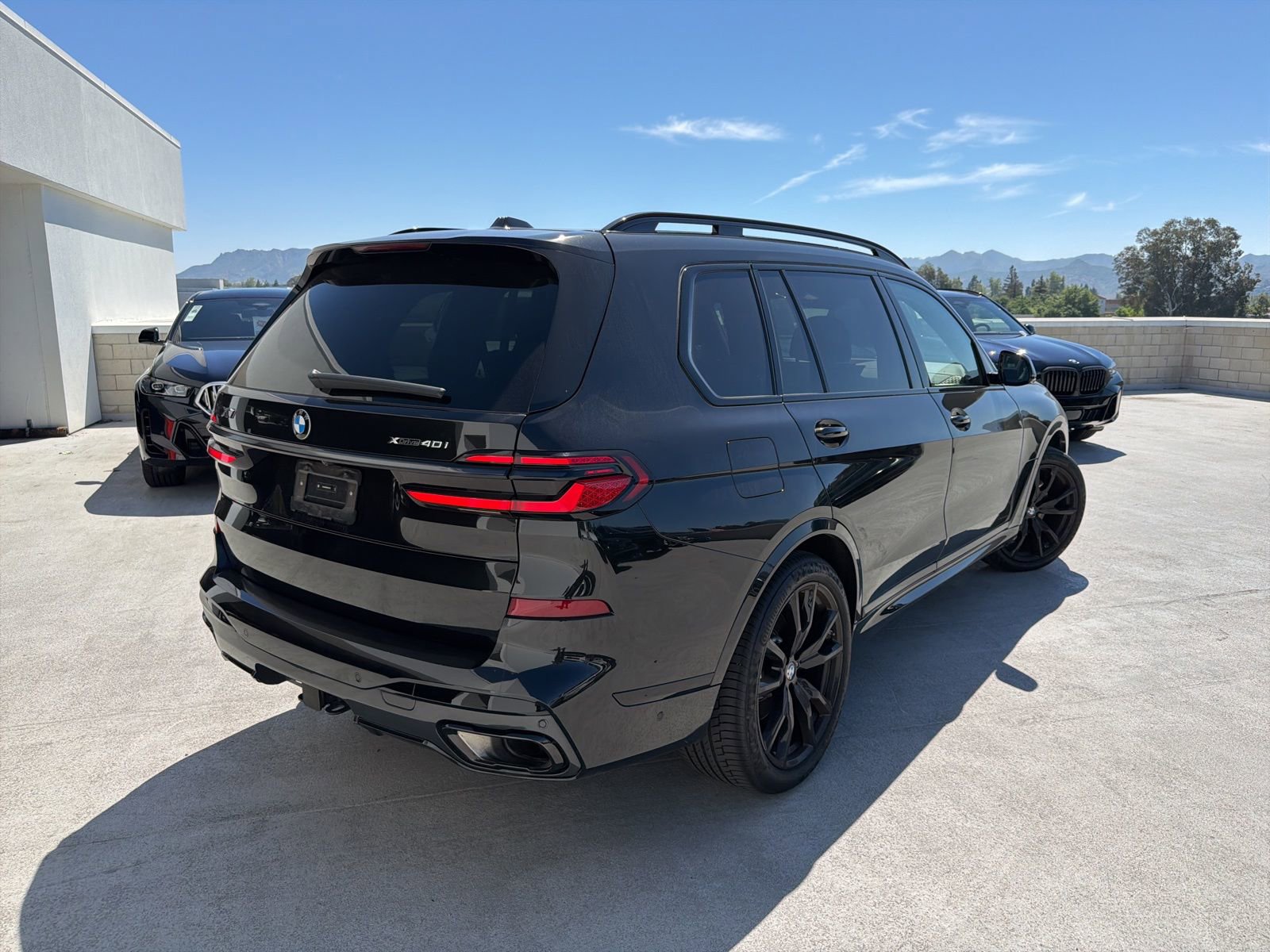 Certified 2024 BMW X7 xDrive40i w/ M Sport Package image 4