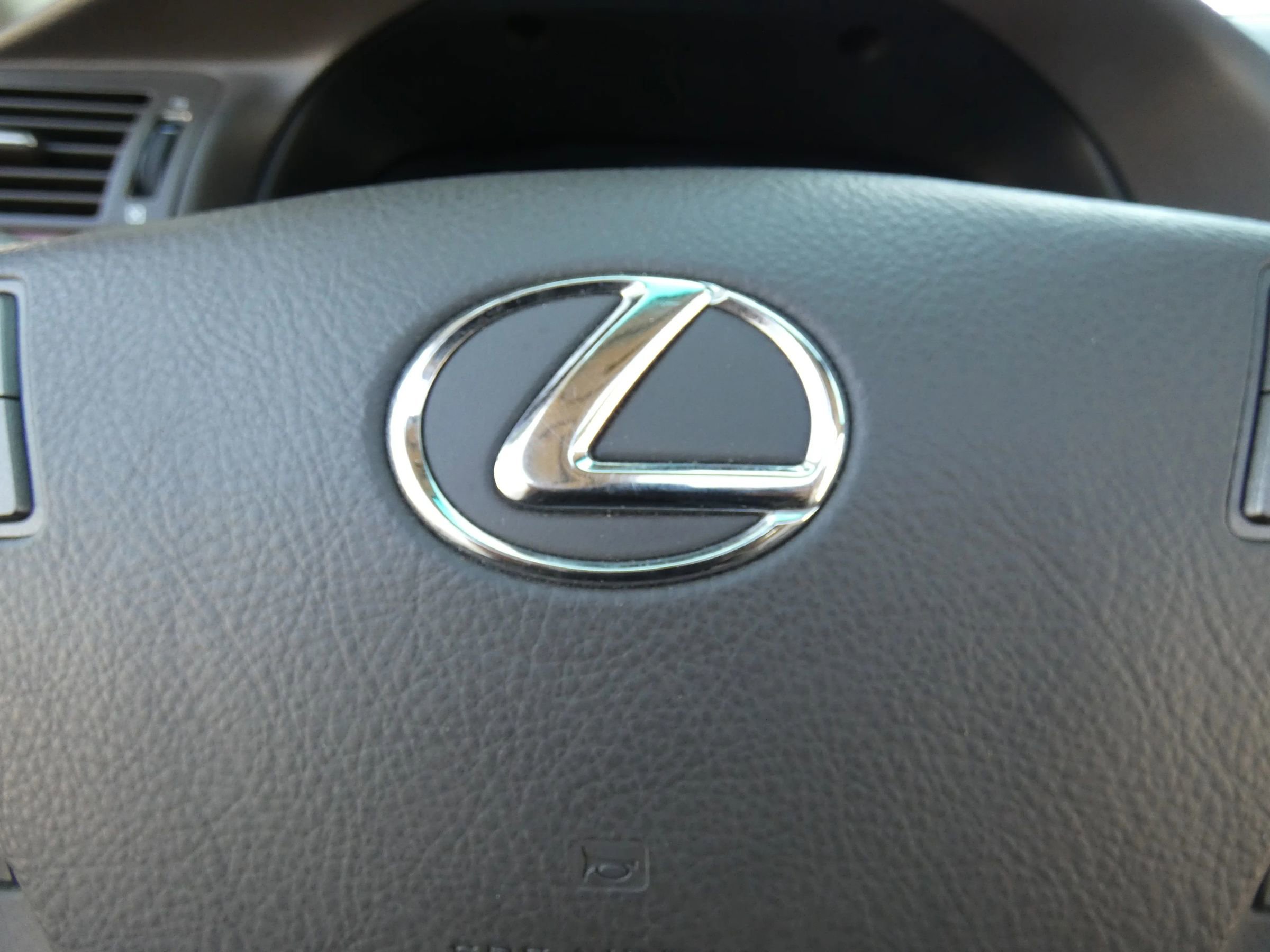 Used 2010 Lexus LS 460 L image 59