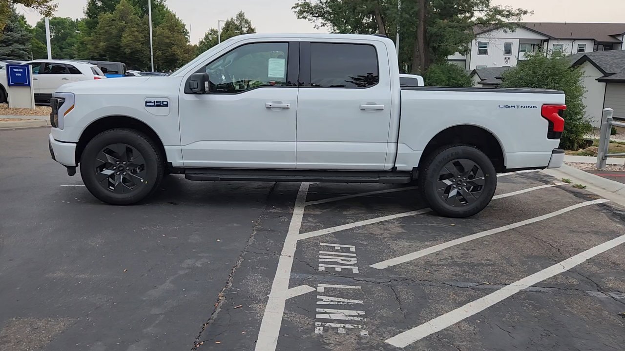 New 2025 Ford F150 Lightning Flash image 3