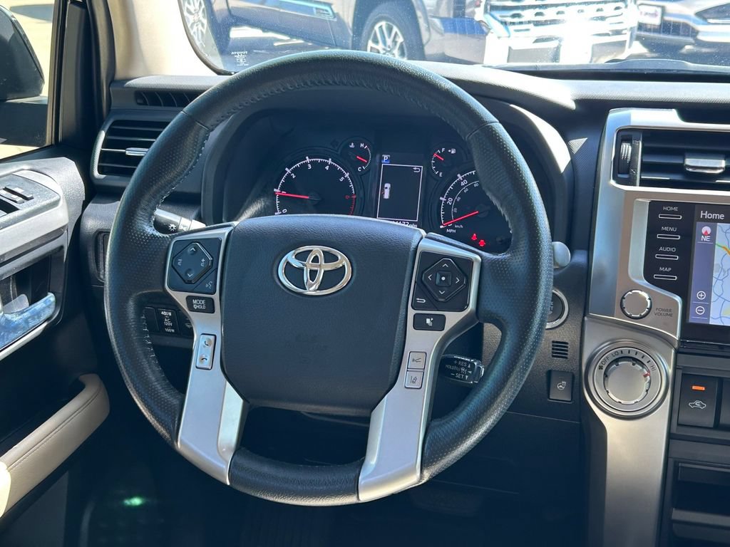 Used 2023 Toyota 4Runner SR5 Premium w/ Moonroof Package RWD image 40