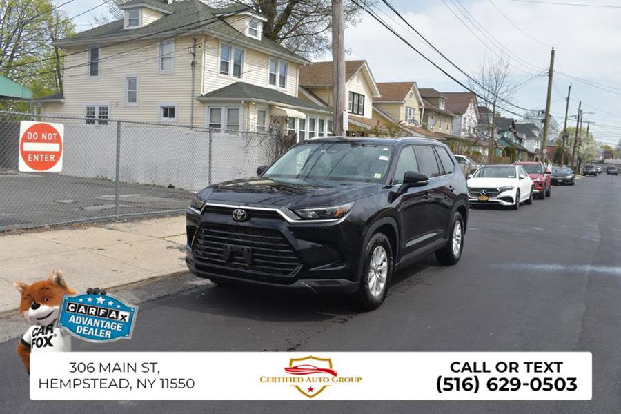 Used 2025 Toyota Grand Highlander FWD image 2