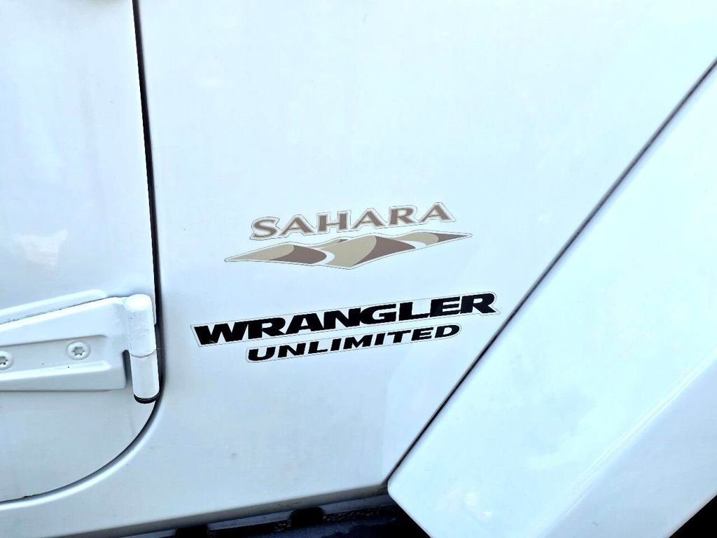 Used 2014 Jeep Wrangler Unlimited Sahara w/ Dual Top Group image 9