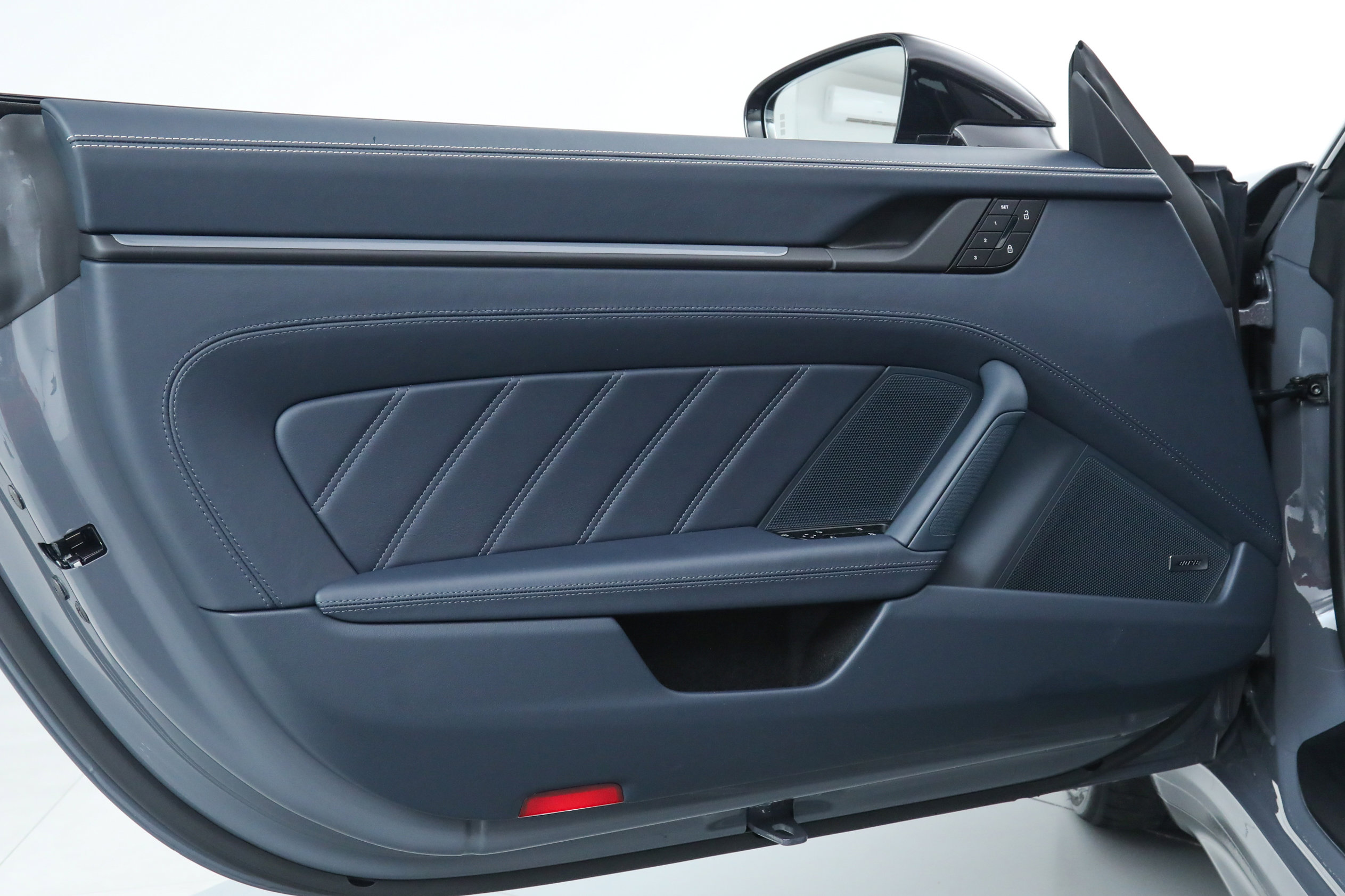 Used 2025 Porsche 911 Carrera GTS image 19