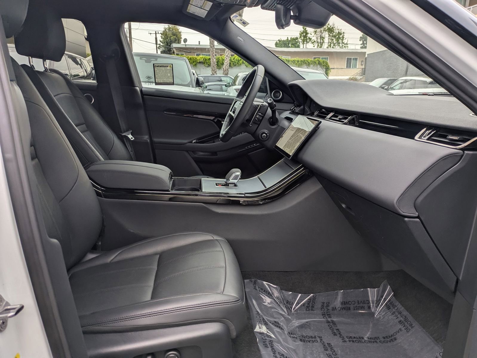 Used 2024 Land Rover Range Rover Evoque S image 28