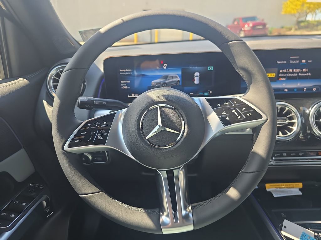 New 2026 Mercedes-Benz GLB 250 4MATIC image 14